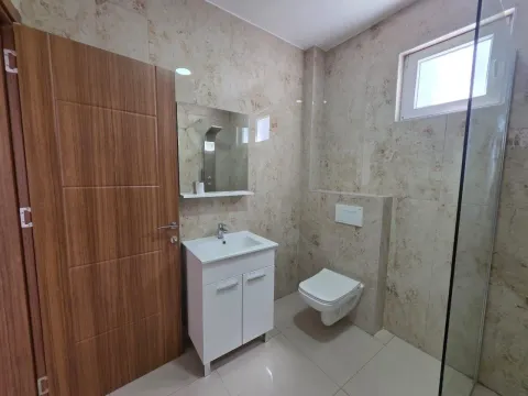 Sale, house, 201m², Ulcinj, Crna Gora - image 15
