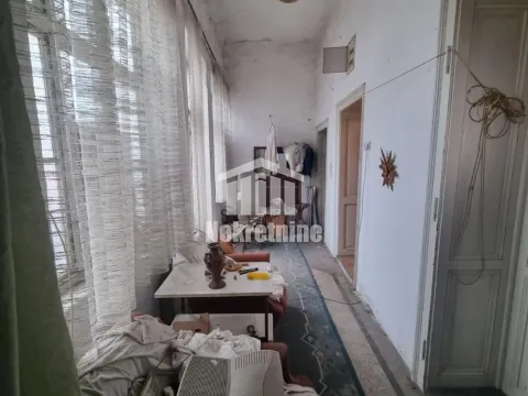 Sale, two bedroom apartment, 76m², Zemun Cara Dušana, Zemun Sve Podlokacije - image 10