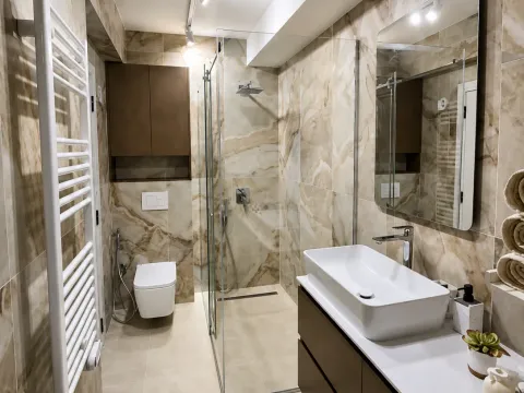 Prodaja, dvosoban stan, 70m², Centar, Tivat - image 8