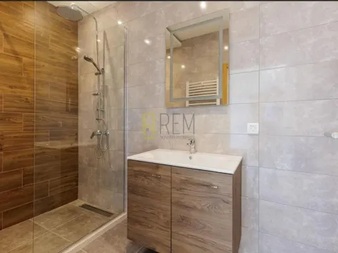 Sale, house, 200m², Krašići, Tivat - image 16