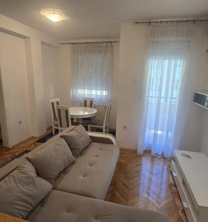 Rent, one bedroom apartment, 32m², Grbavica, Novi Sad Sve Podlokacije