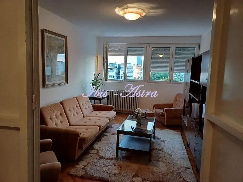 Izdavanje, trosoban stan, 68m², Novi Beograd Blok 1 Fontana, Novi Beograd Sve Podlokacije