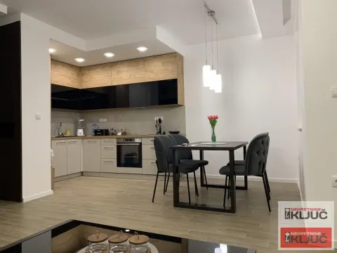 Prodaja, četvorosoban stan, 77m², Veternička rampa, Novi Sad Sve Podlokacije - image 4