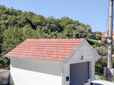 Izdavanje, dvosoban stan, 80m², Tivat, Crna Gora - image 3