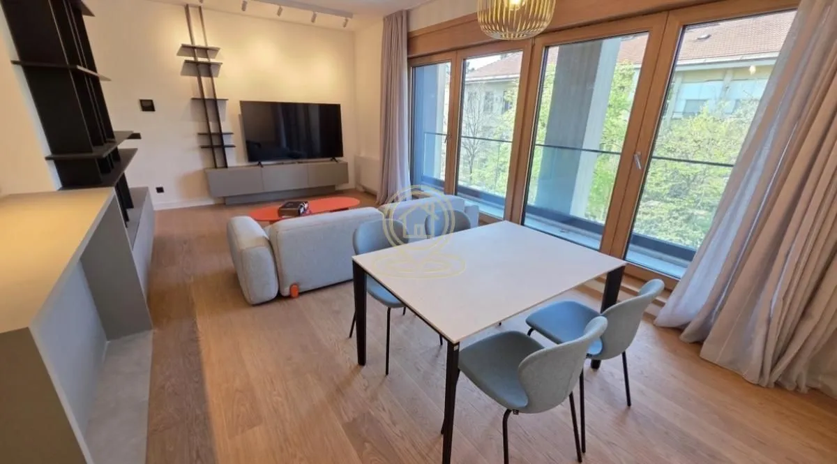 Rent, two bedroom apartment, 67m², Klinički Centar, Beograd