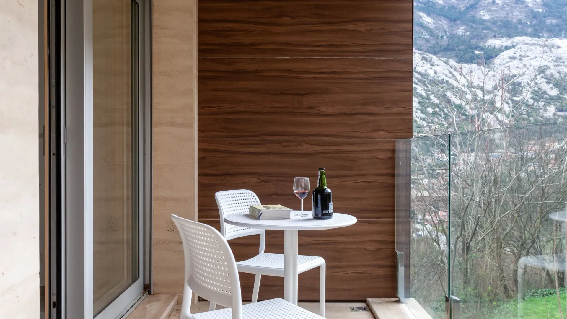 Sale, two bedroom apartment, 61m², Kotor, Crna Gora