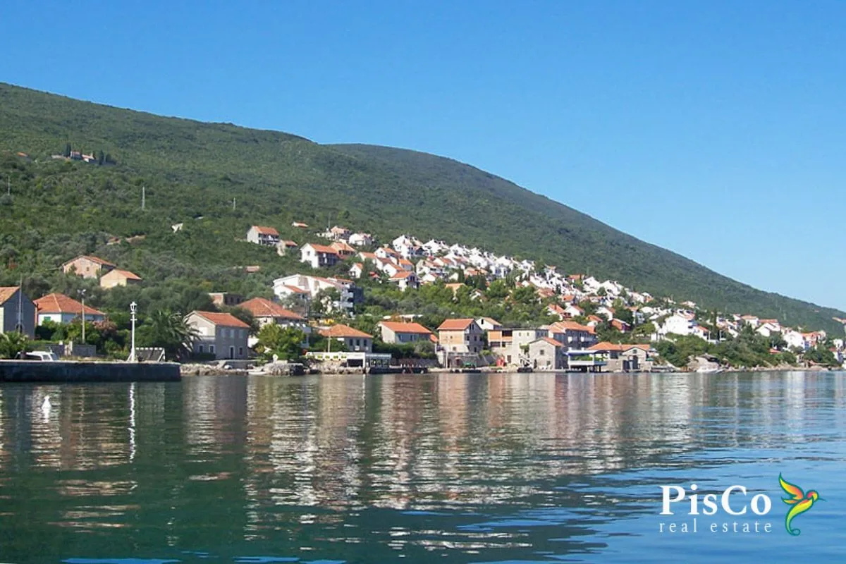 Prodaja, plac, 966m², Tivat, Crna Gora