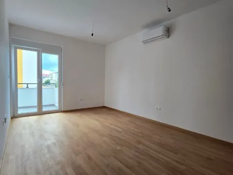 Prodaja, jednosoban stan, 45m², Zabjelo, Podgorica - image 2