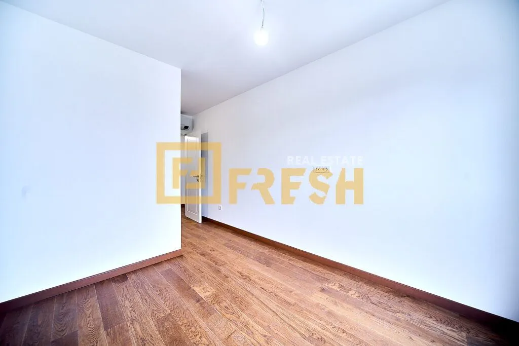Prodaja, trosoban stan, 110m², Tološi, Podgorica