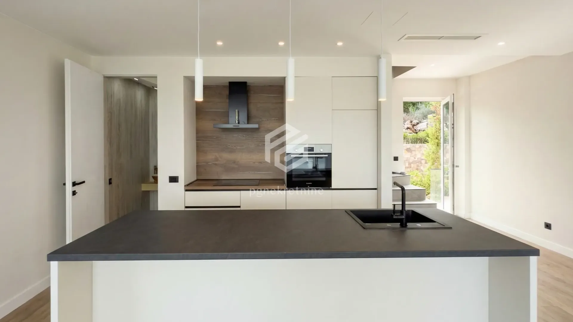 Sale, house, 119m², Krašići, Tivat
