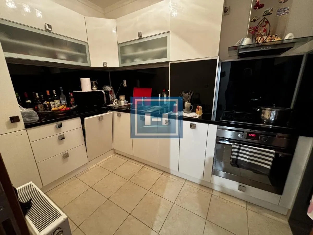Prodaja, trosoban stan, 85m², Centar, Jagodina