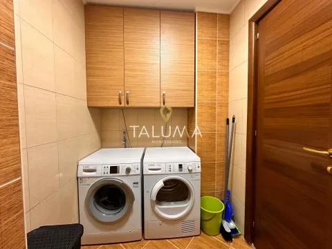 Izdavanje, dvosoban stan, 92m², City Kvart, Podgorica - image 9