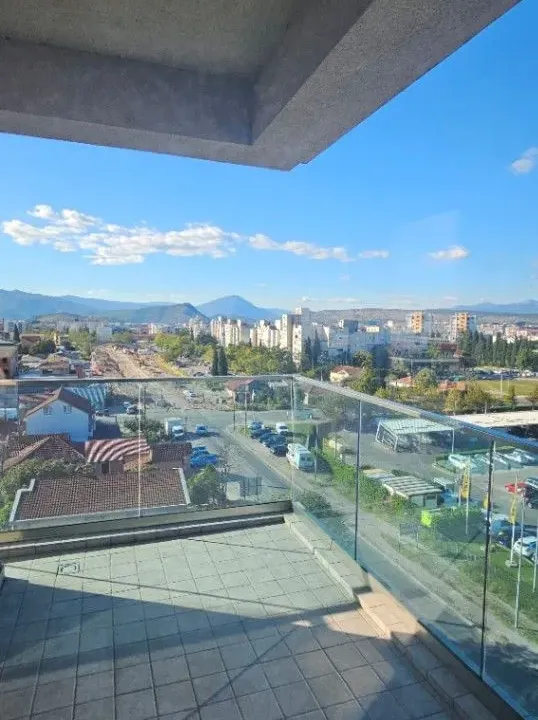 Izdavanje, dvosoban stan, 70m², Zabjelo, Podgorica