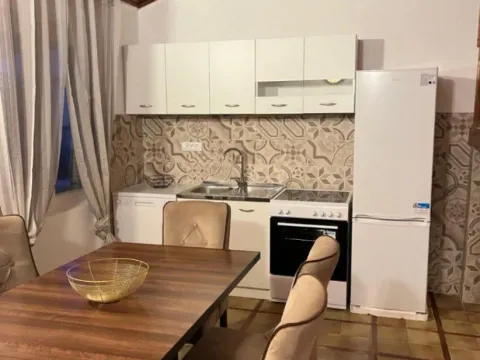 Rent, house, 150m², Kalimanj, Tivat - image 11