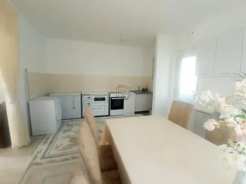 Rent, two bedroom apartment, 104m², Tološi, Podgorica - image 17