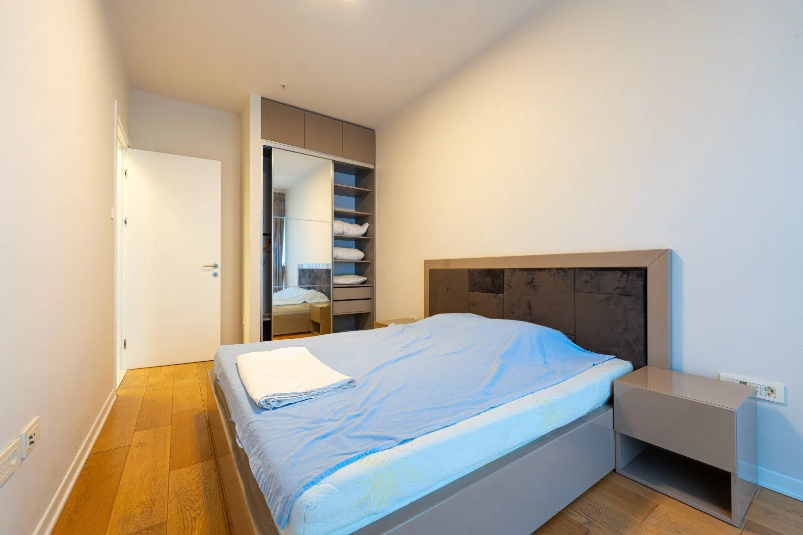 Prodaja, dvosoban stan, 89m², Tre Canne, Budva