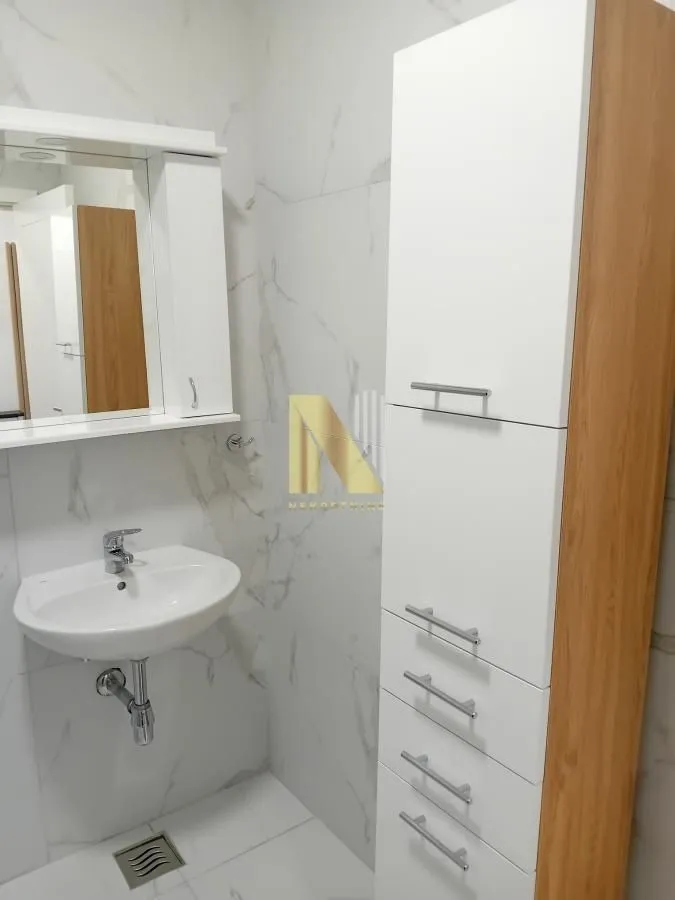 Izdavanje, dvosoban stan, 40m², Avijatičarsko naselje, Novi Sad Sve Podlokacije