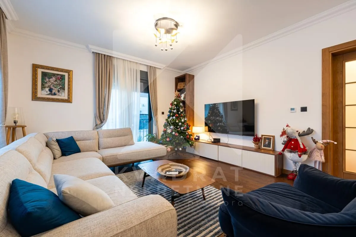 Izdavanje, kuća, 166m², Tološi, Podgorica