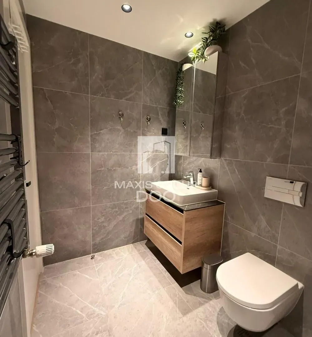 Sale, three bedroom apartment, 70m², Savski Venac, Beograd