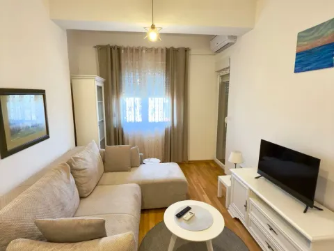 Rent, one bedroom apartment, 43m², Ljubović, Podgorica - image 2