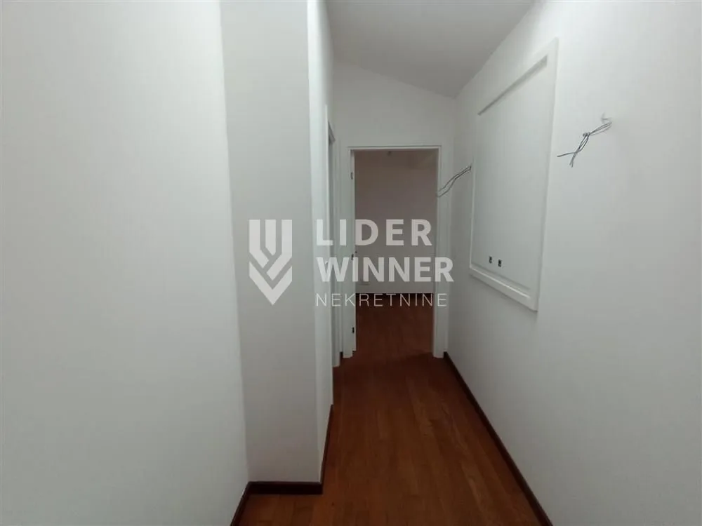 Sale, two bedroom apartment, 73m², Olimp, Zvezdara Sve Podlokacije