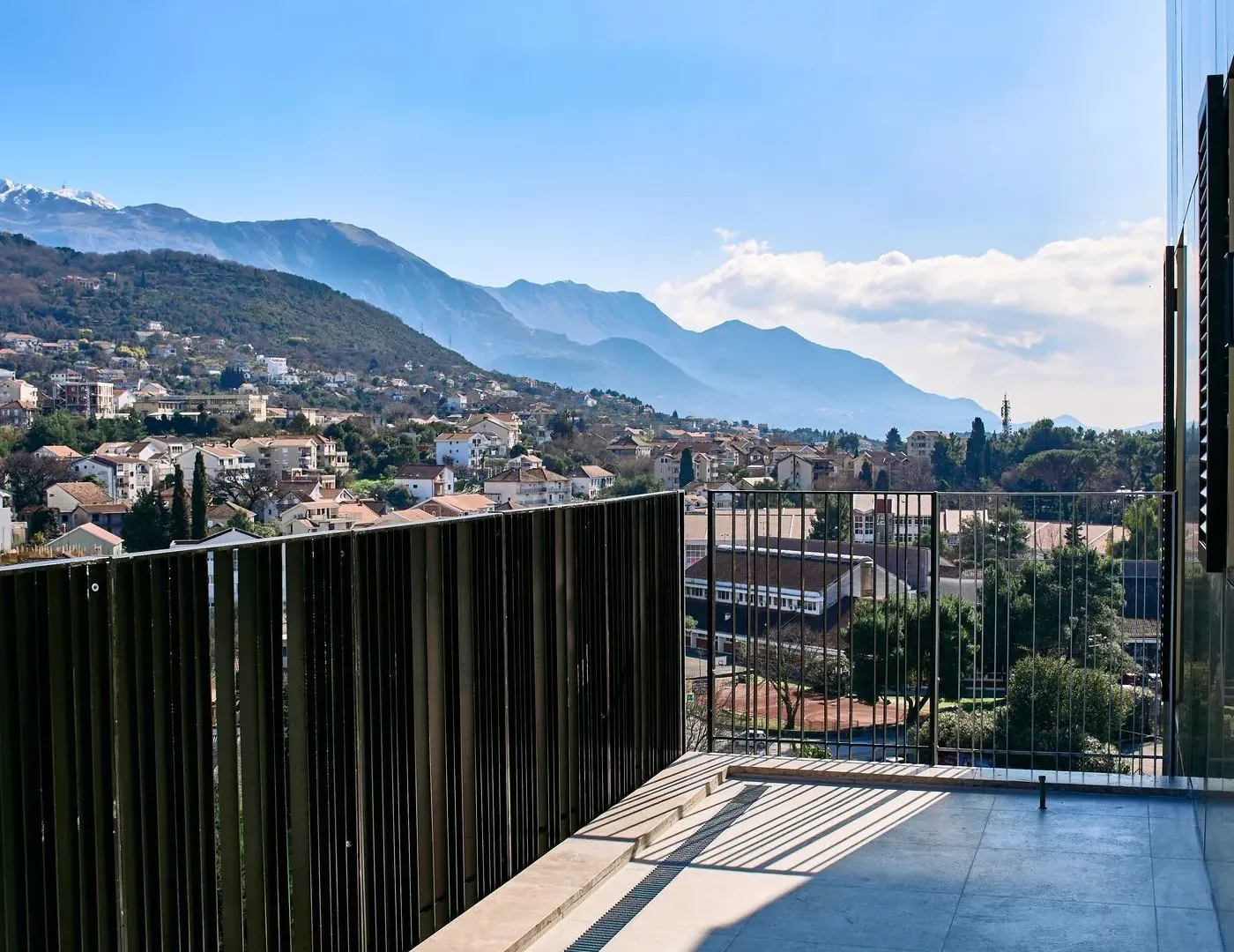 Prodaja, dvosoban stan, 102m², Tivat, Crna Gora