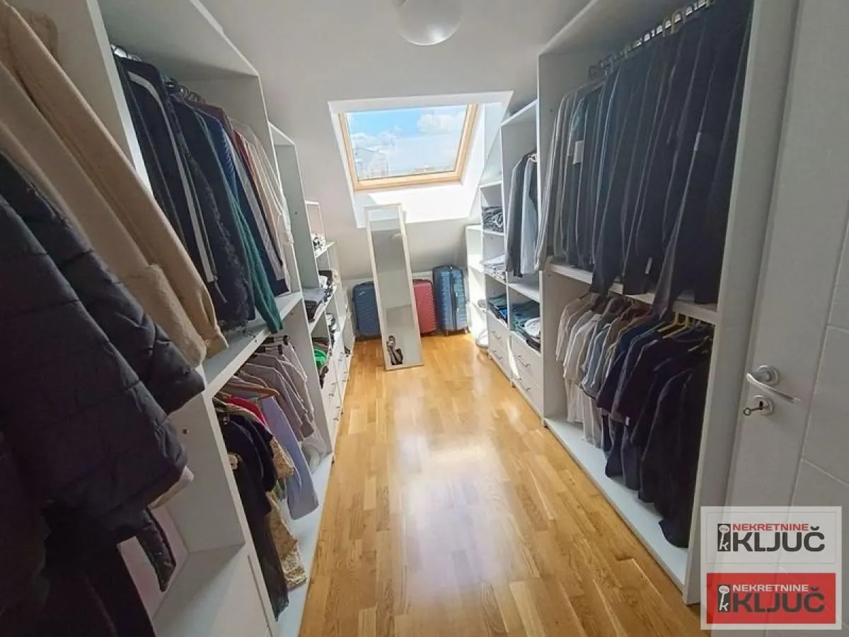 Prodaja, stan, 100m², Novo naselje, Novi Sad