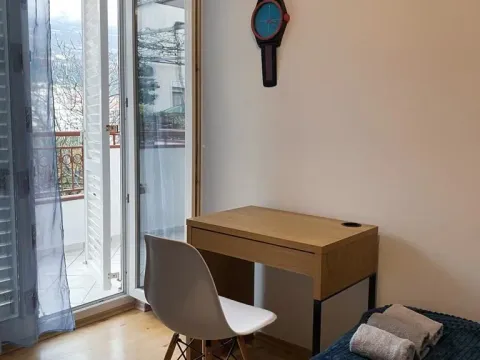 Izdavanje, trosoban stan, 90m², Budva, Crna Gora - image 9