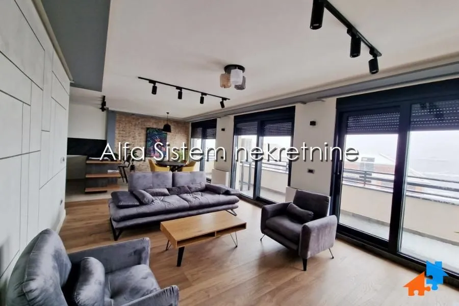 Izdavanje, trosoban stan, 90m², Uciteljsko Naselje, Zvezdara Sve Podlokacije