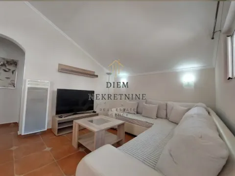 Rent, two bedroom apartment, 70m², Škaljari, Kotor - image 12