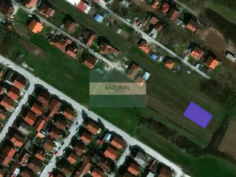 Zemljište in Crvene livade