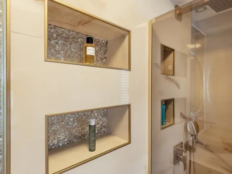 Izdavanje, trosoban stan, 149m², Donja Lastva, Tivat - image 28
