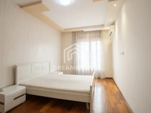 Izdavanje, dvosoban stan, 75m², Centar, Podgorica - image 5