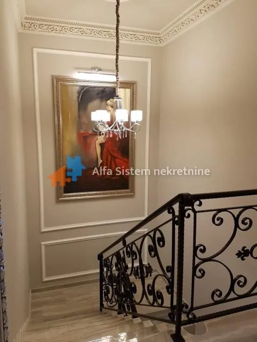 Izdavanje, stan, 215m², Savski Venac, Beograd