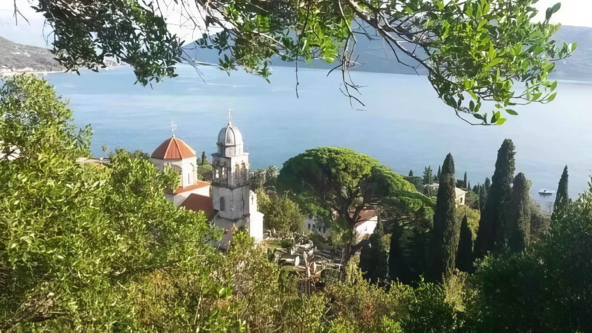 Izdavanje, dvosoban stan, 80m², Igalo, Herceg Novi