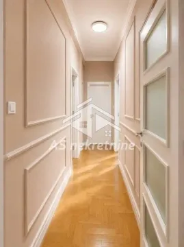 Izdavanje, četvorosoban stan, 95m², Savski Venac, Beograd - image 8