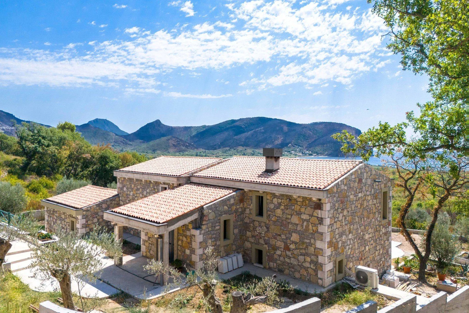 Sale, house, 500m², Buljarica, Budva