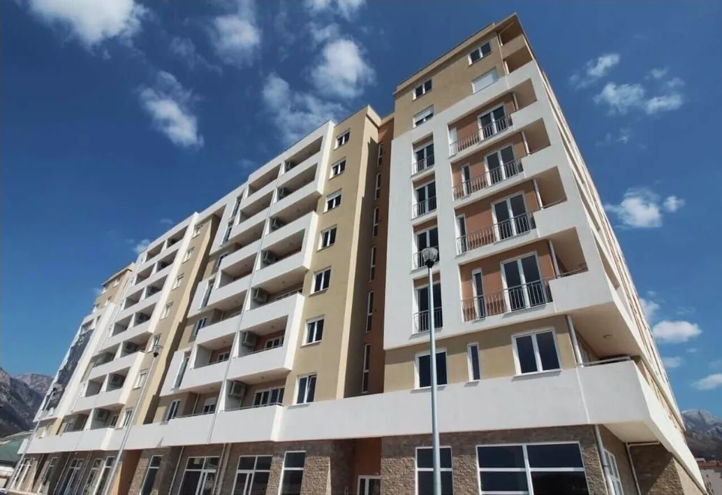 Sale, three bedroom apartment, 151m², Centar, Bar