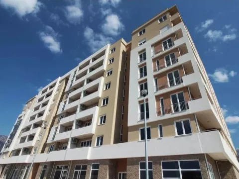 Sale, three bedroom apartment, 151m², Centar, Bar