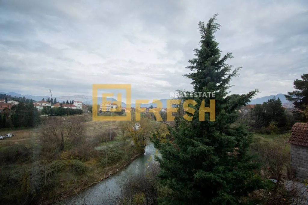 Rent, house, 200m², Konik, Podgorica