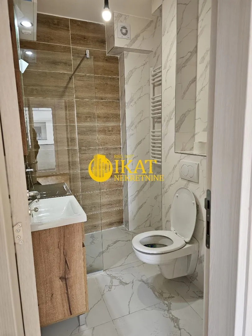 Prodaja, trosoban stan, 55m², Centar, Stara Pazova