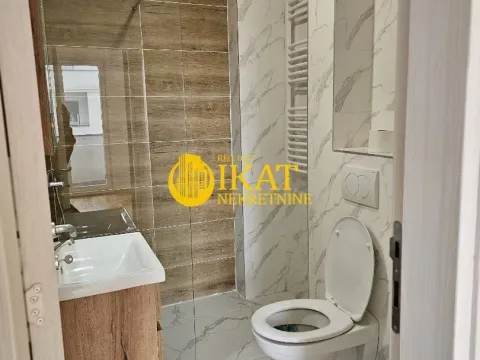 Prodaja, trosoban stan, 55m², Centar, Stara Pazova - image 5