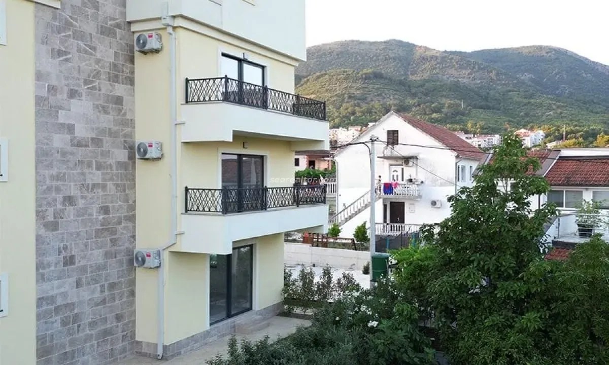 Prodaja, jednosoban stan, 49m², Tivat, Crna Gora