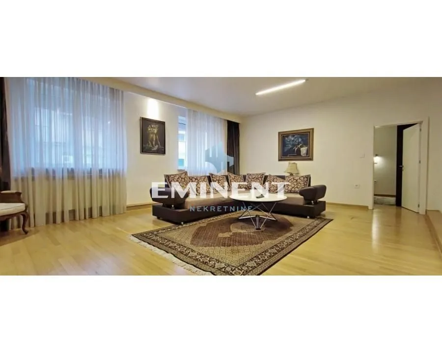 Rent, four bedroom apartment, 120m², Stari Grad, Beograd