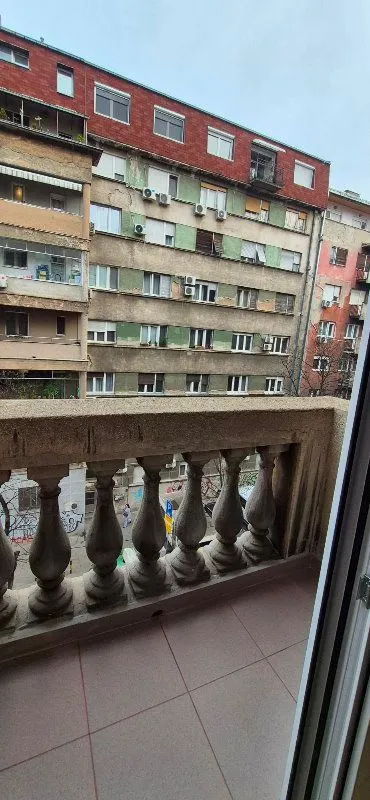 Izdavanje, četvorosoban stan, 144m², Vračar Sve Podlokacije, Beograd