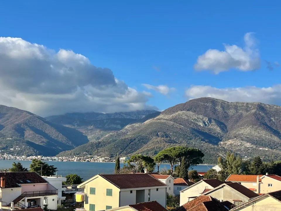 Sale, three bedroom apartment, 147m², Tivat, Crna Gora