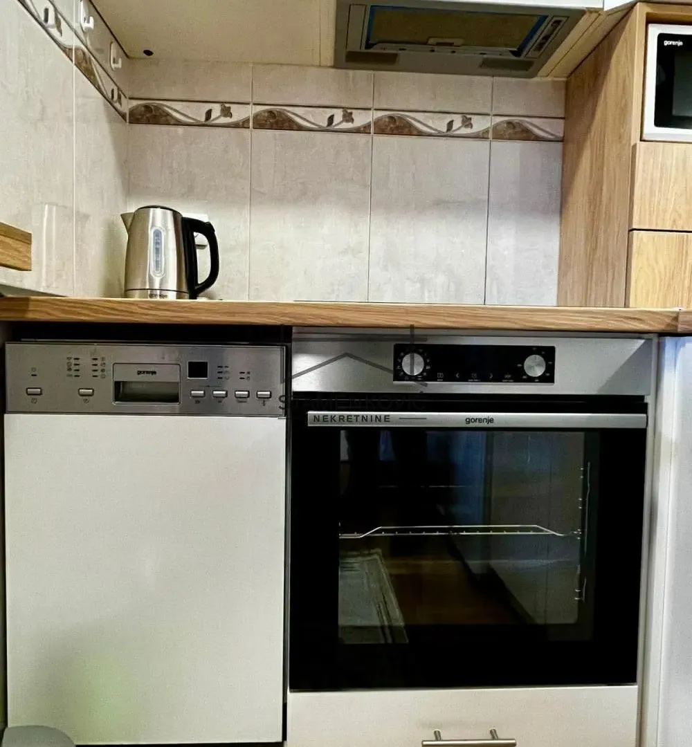 Rent, one bedroom apartment, 44m², Sajam, Novi Sad Sve Podlokacije