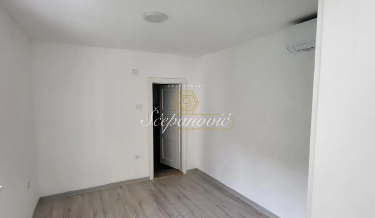 Prodaja, kuća, 94m², Banatić, Novi Sad Sve Podlokacije