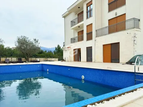 Rent, one bedroom apartment, 51m², Đuraševići, Tivat - image 18