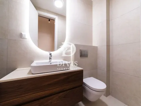 Izdavanje, trosoban stan, 130m², Crveni Krst, Beograd - image 10